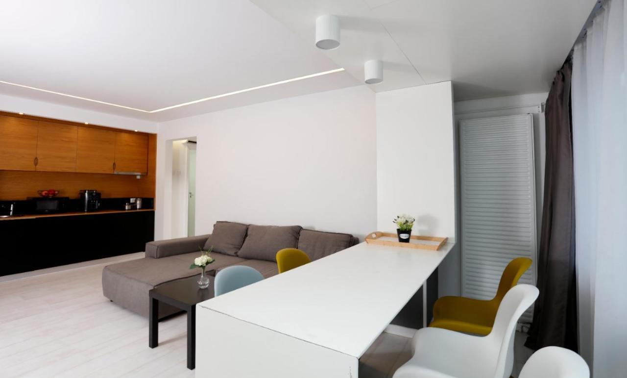 בוקרשט Platinum Apartment With 2 Bedrooms מראה חיצוני תמונה