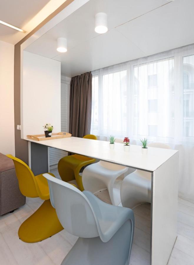 בוקרשט Platinum Apartment With 2 Bedrooms מראה חיצוני תמונה